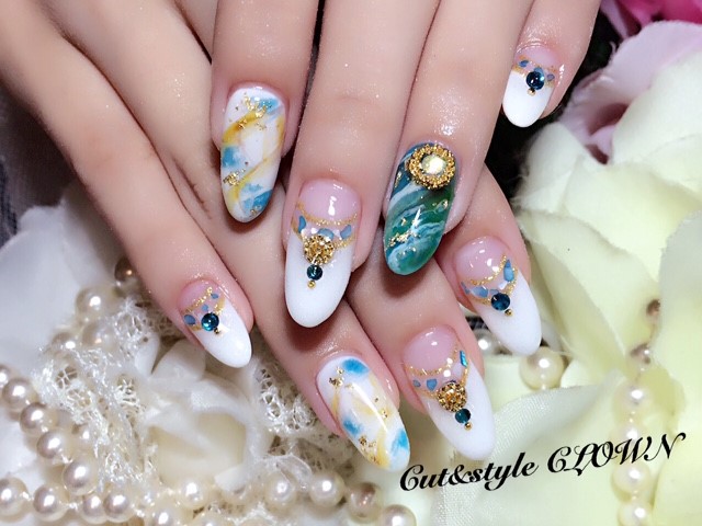 ☆Ｎａｉｌ☆　　　　【Cut＆Style　CLOWN　横浜　美容室／ネイル】　　横浜駅　徒歩５分